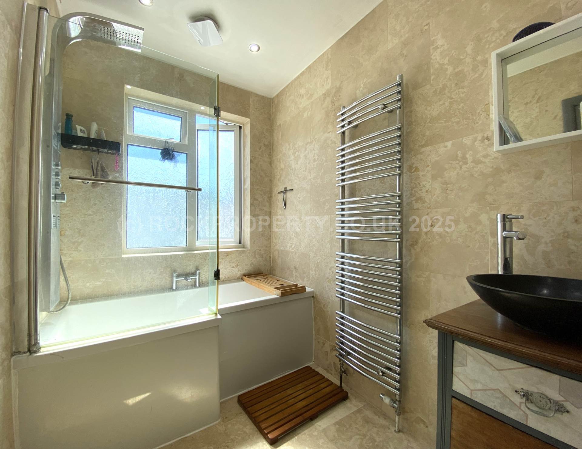 Large 2 Bedroom Flat + Parking, First Tower, St Helier, Image 16