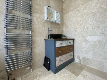 Large 2 Bedroom Flat + Parking, First Tower, St Helier, Image 17