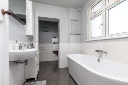 DETACHED 3 BED 2 BATH, La Route De St Jean, St Lawrence, Image 9