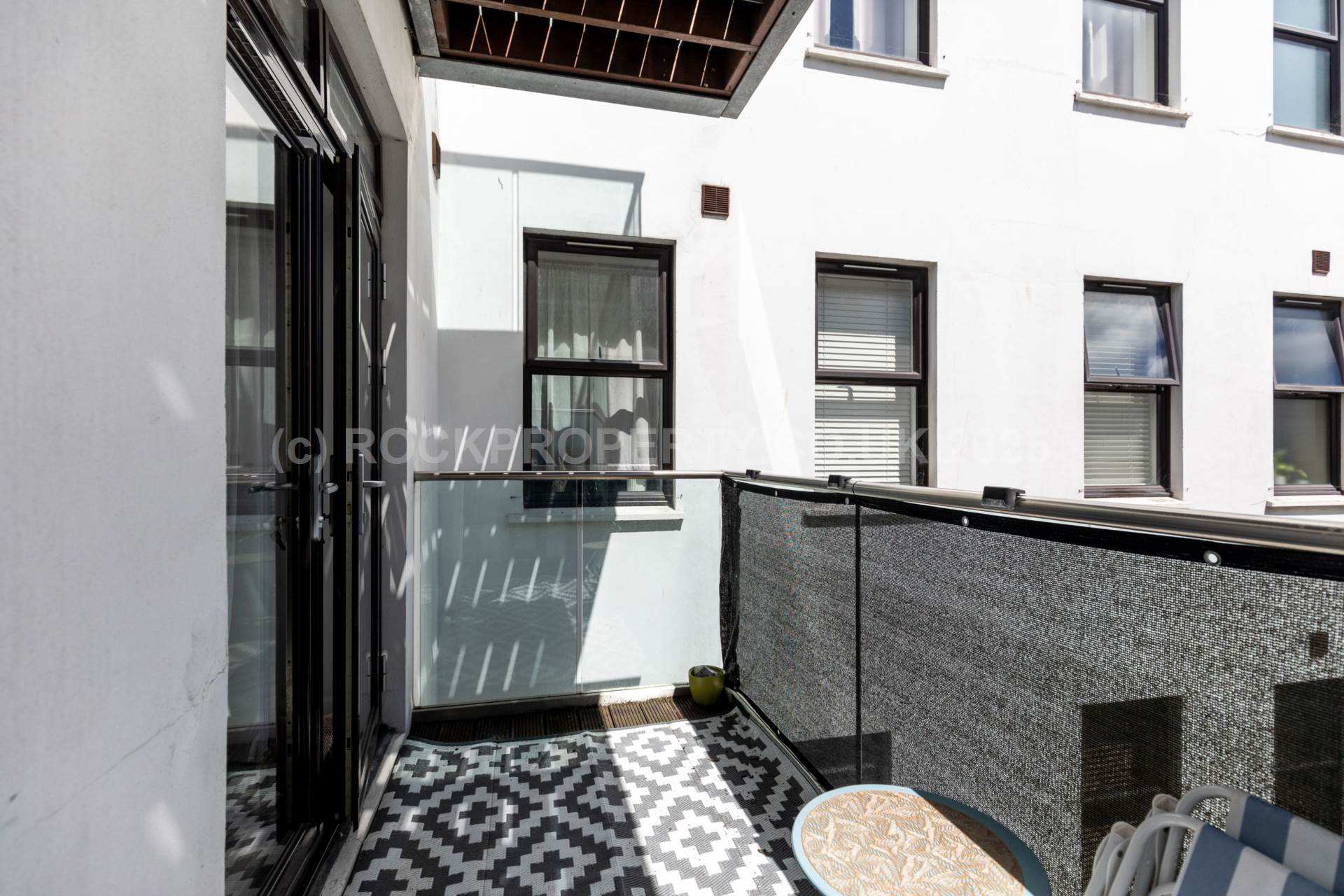 Modern 1 Bed + Balcony, Bath Street, St Helier, Image 1