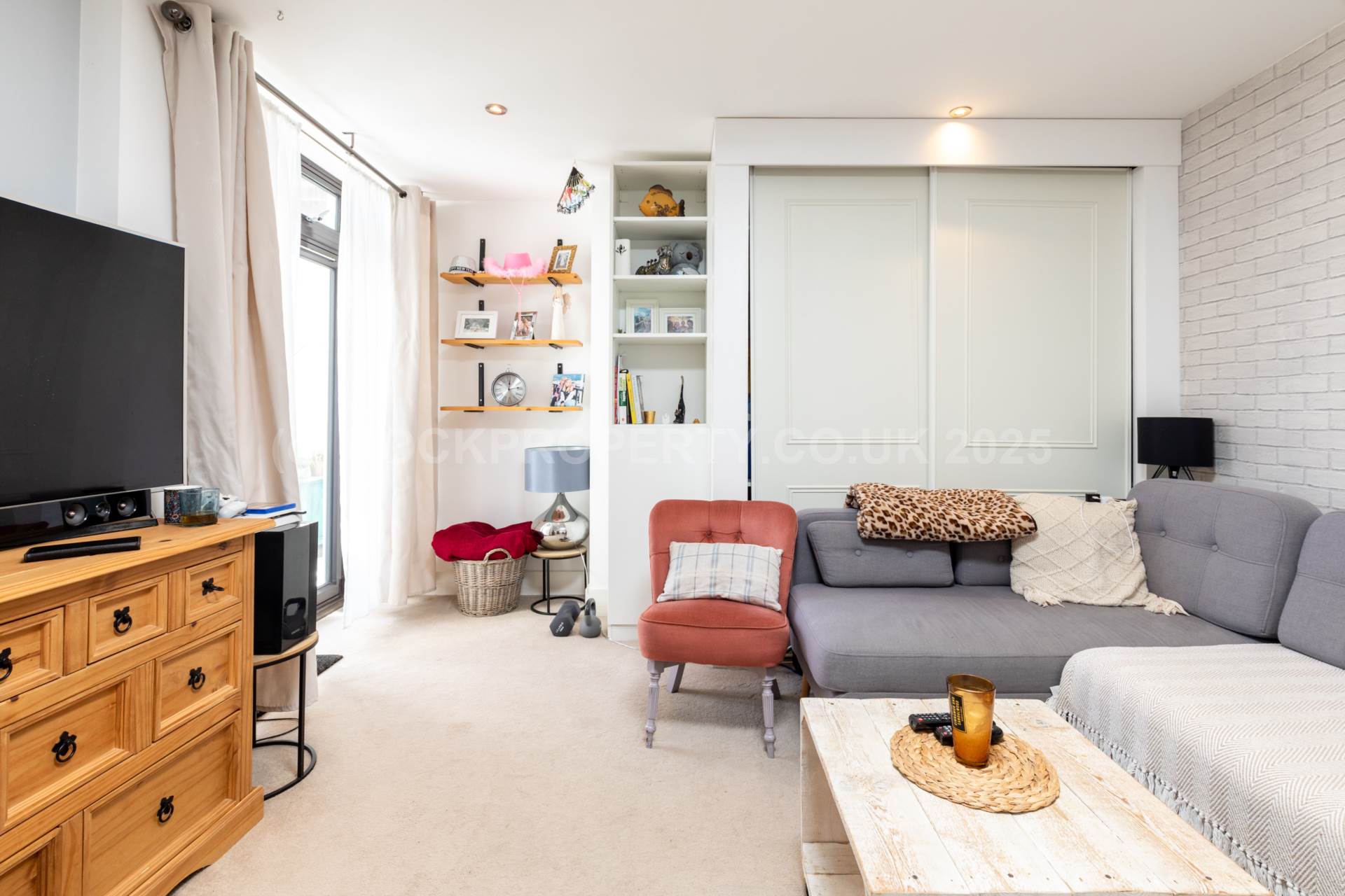 Modern 1 Bed + Balcony, Bath Street, St Helier, Image 6