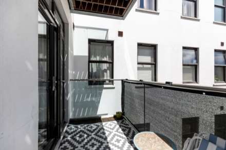 Modern 1 Bed + Balcony, Bath Street, St Helier, Image 1