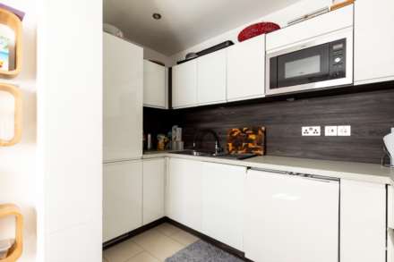 Modern 1 Bed + Balcony, Bath Street, St Helier, Image 11