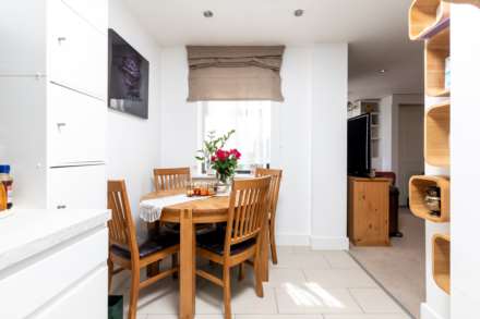 Modern 1 Bed + Balcony, Bath Street, St Helier, Image 12