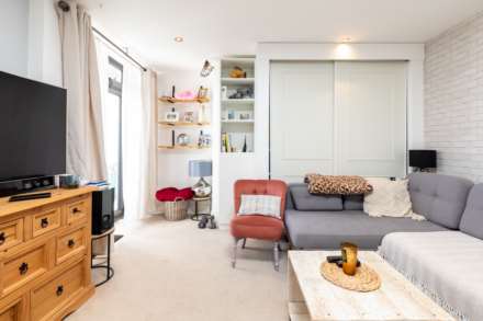 Modern 1 Bed + Balcony, Bath Street, St Helier, Image 6