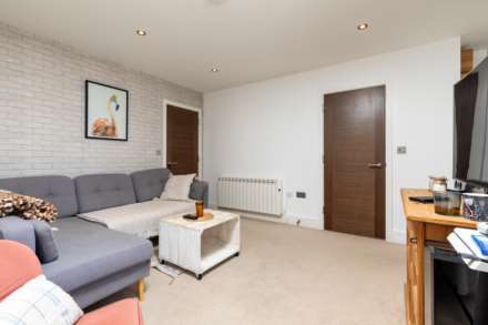 Modern 1 Bed + Balcony, Bath Street, St Helier, Image 7