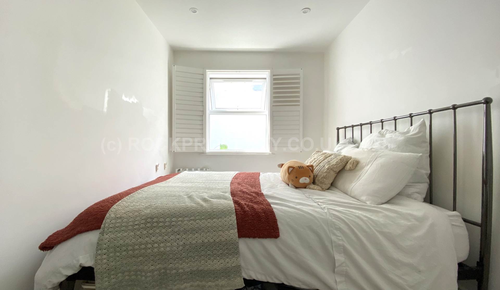 2 Beds - Fantastic Value, Kensington Place, St Helier, Image 12
