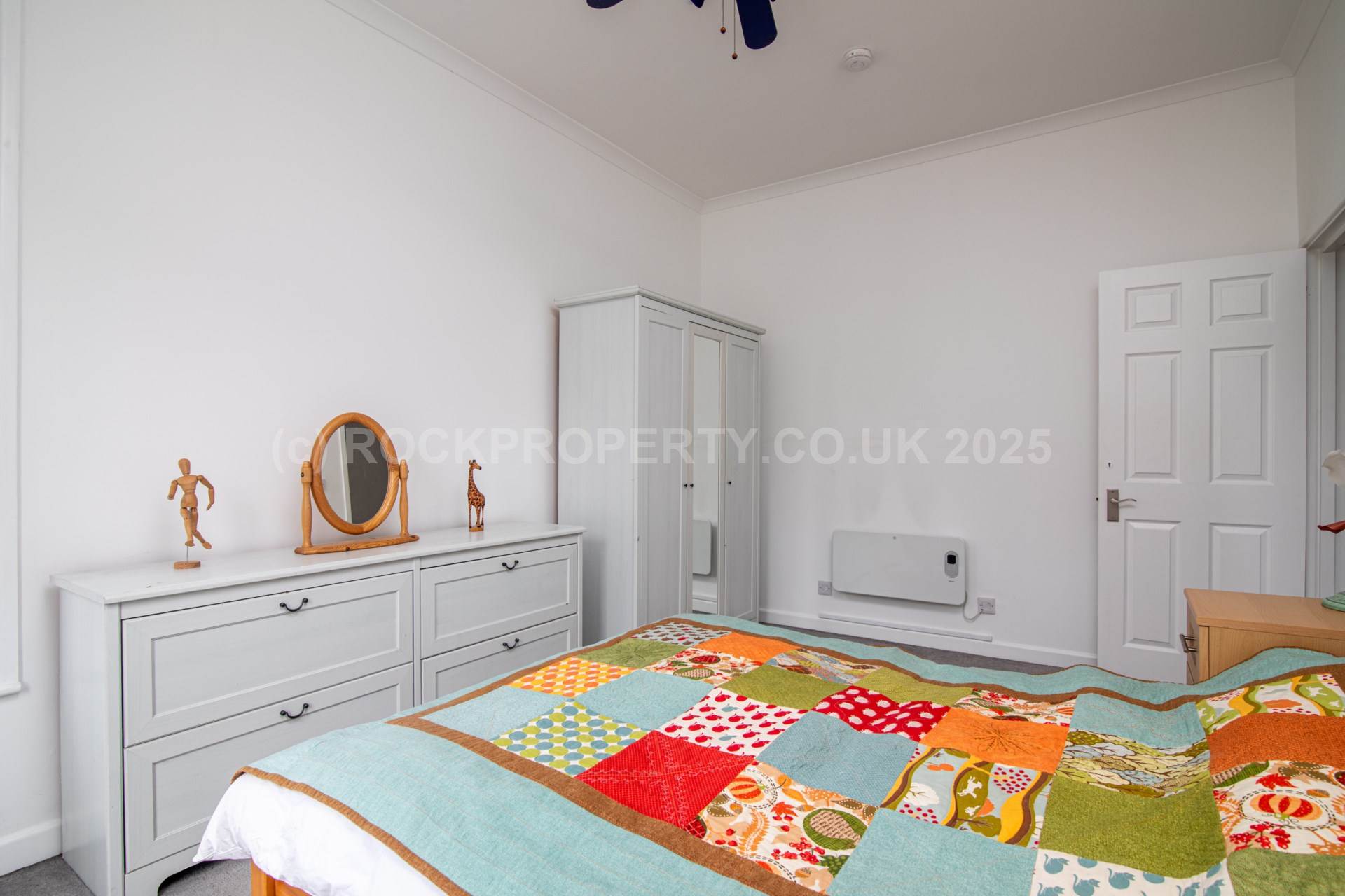 2 Double Beds / Dual Aspect / Parking, Leighton Court, St Aubin's Inner Rd, Image 15