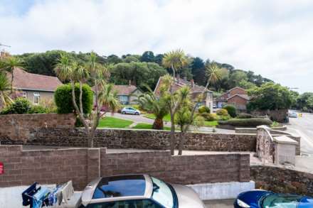 2 Double Beds / Dual Aspect / Parking, Leighton Court, St Aubin's Inner Rd, Image 9
