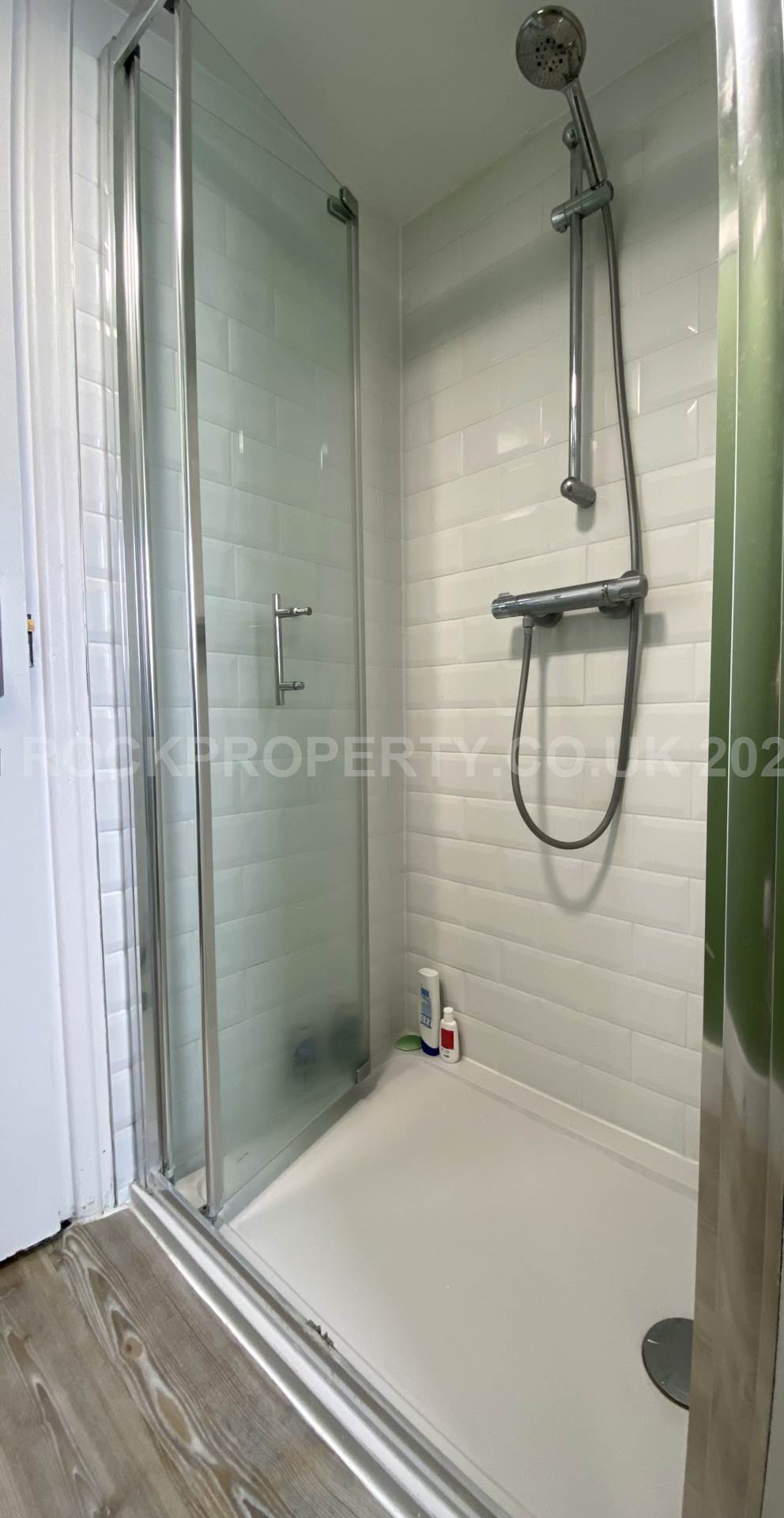 Top Floor 1 Bed Flat, Windsor Terrace, St Mark's Rd, Image 12
