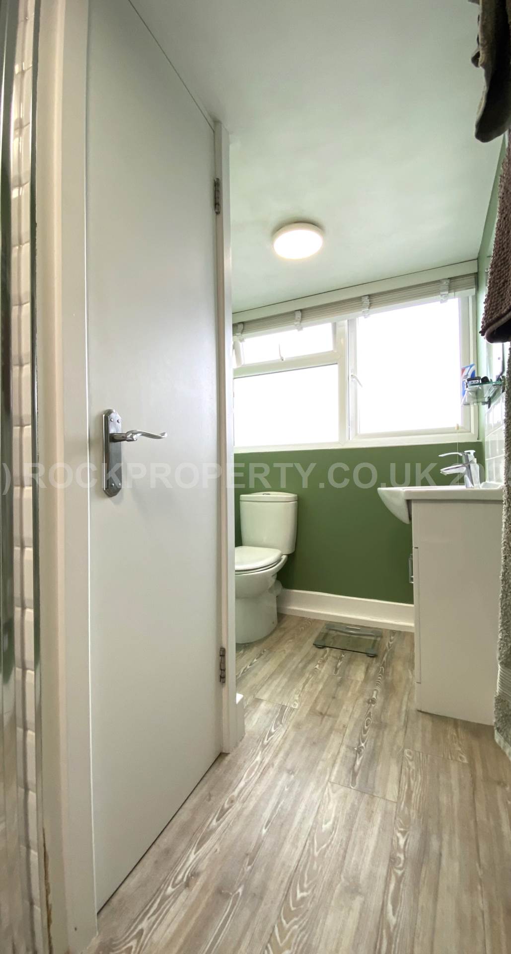 Top Floor 1 Bed Flat, Windsor Terrace, St Mark's Rd, Image 14
