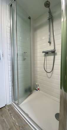 Top Floor 1 Bed Flat, Windsor Terrace, St Mark's Rd, Image 12