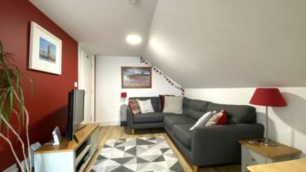 Top Floor 1 Bed Flat, Windsor Terrace, St Mark's Rd, Image 2