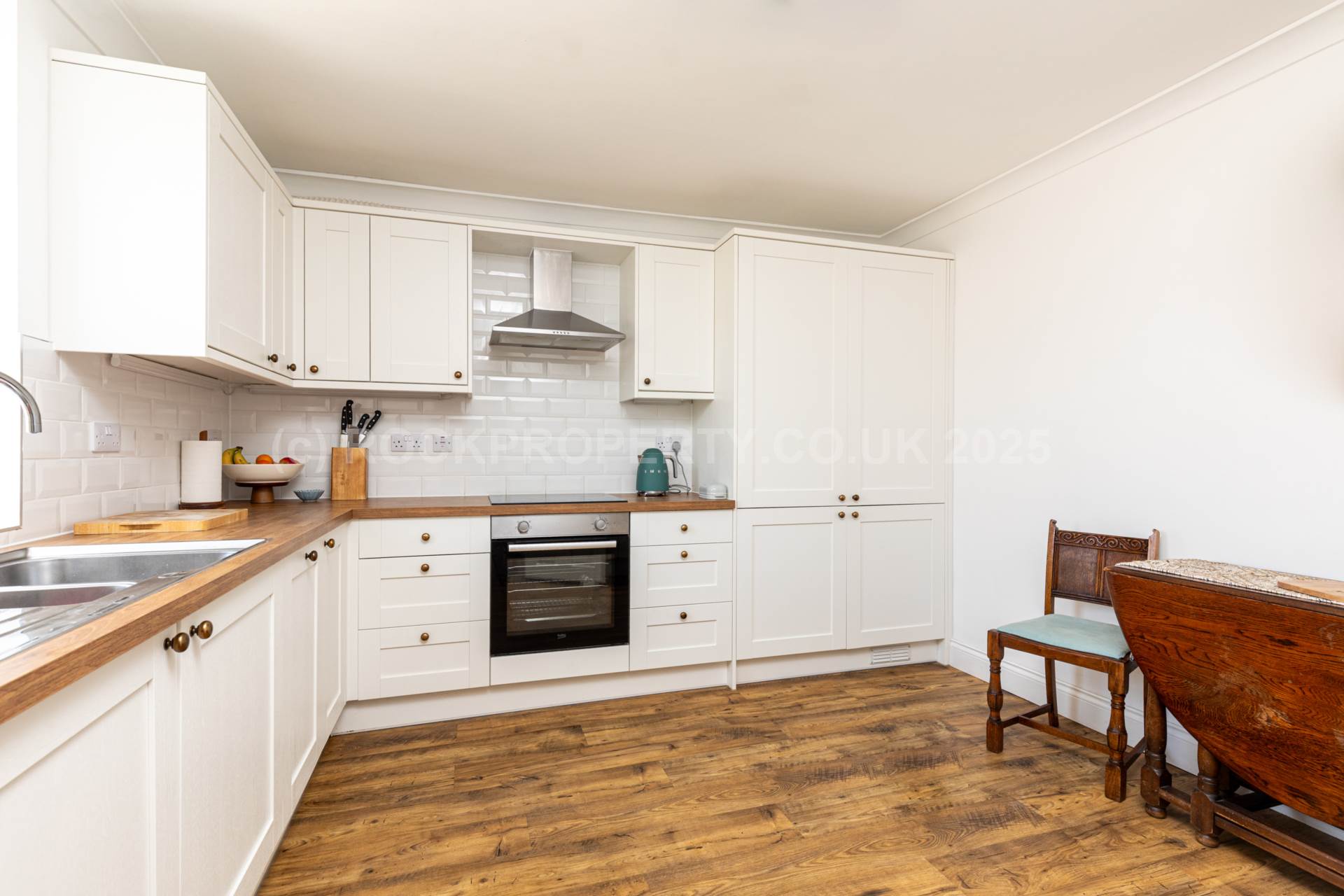 2 Double Bed Cottage + Garden, Drury Lane, St Helier, Image 4