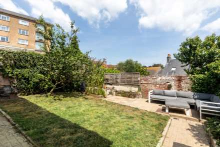 2 Double Bed Cottage + Garden, Drury Lane, St Helier, Image 17