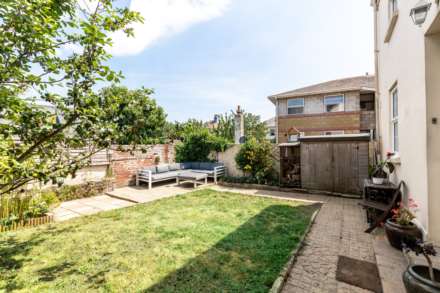 2 Double Bed Cottage + Garden, Drury Lane, St Helier, Image 2