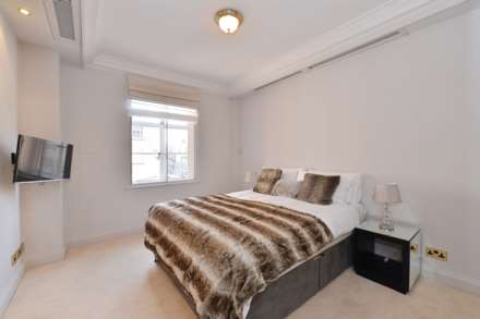Carrington House, Mayfair W1J, Image 3