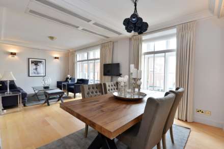 Carrington House, Mayfair W1J, Image 7