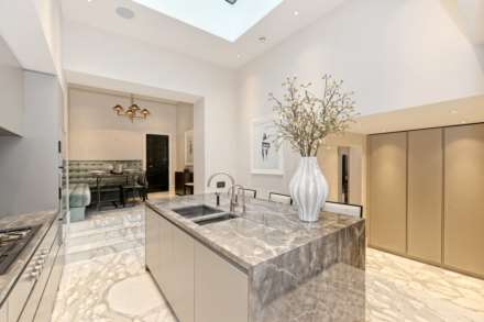 Chester Square, Belgravia SW1W, Image 5