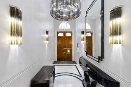 Mount Street, Mayfair, Image 16