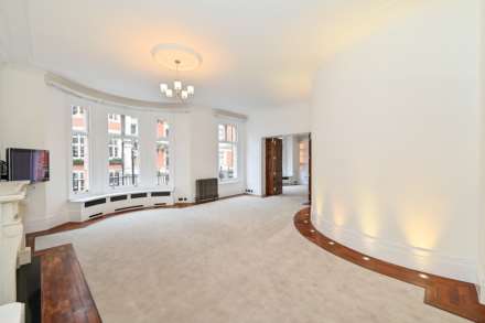 Mount Street, Mayfair, Image 3