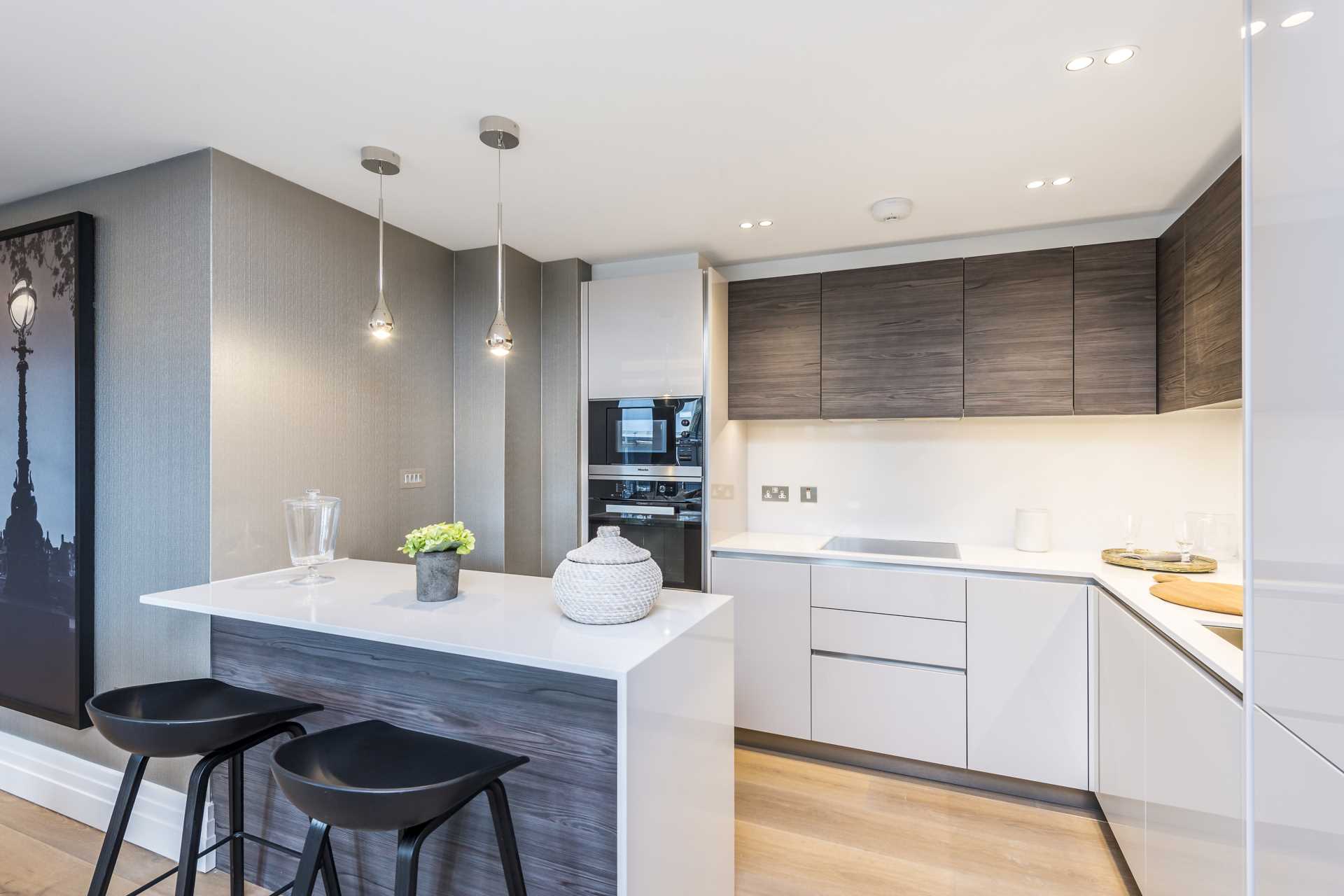 Kensington Gardens, Bayswater W2, Image 3