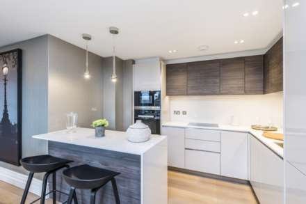 Kensington Gardens, Bayswater W2, Image 3