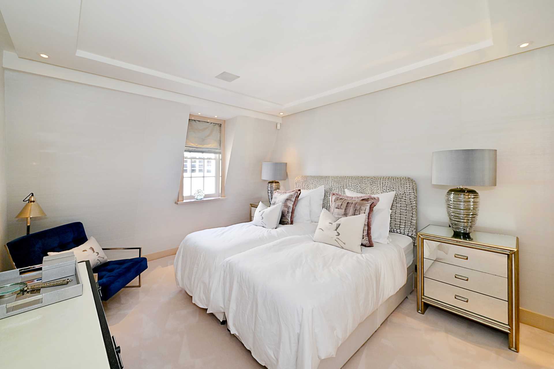 SHORT LET Lyall Street, Belgravia SW1X, Image 12