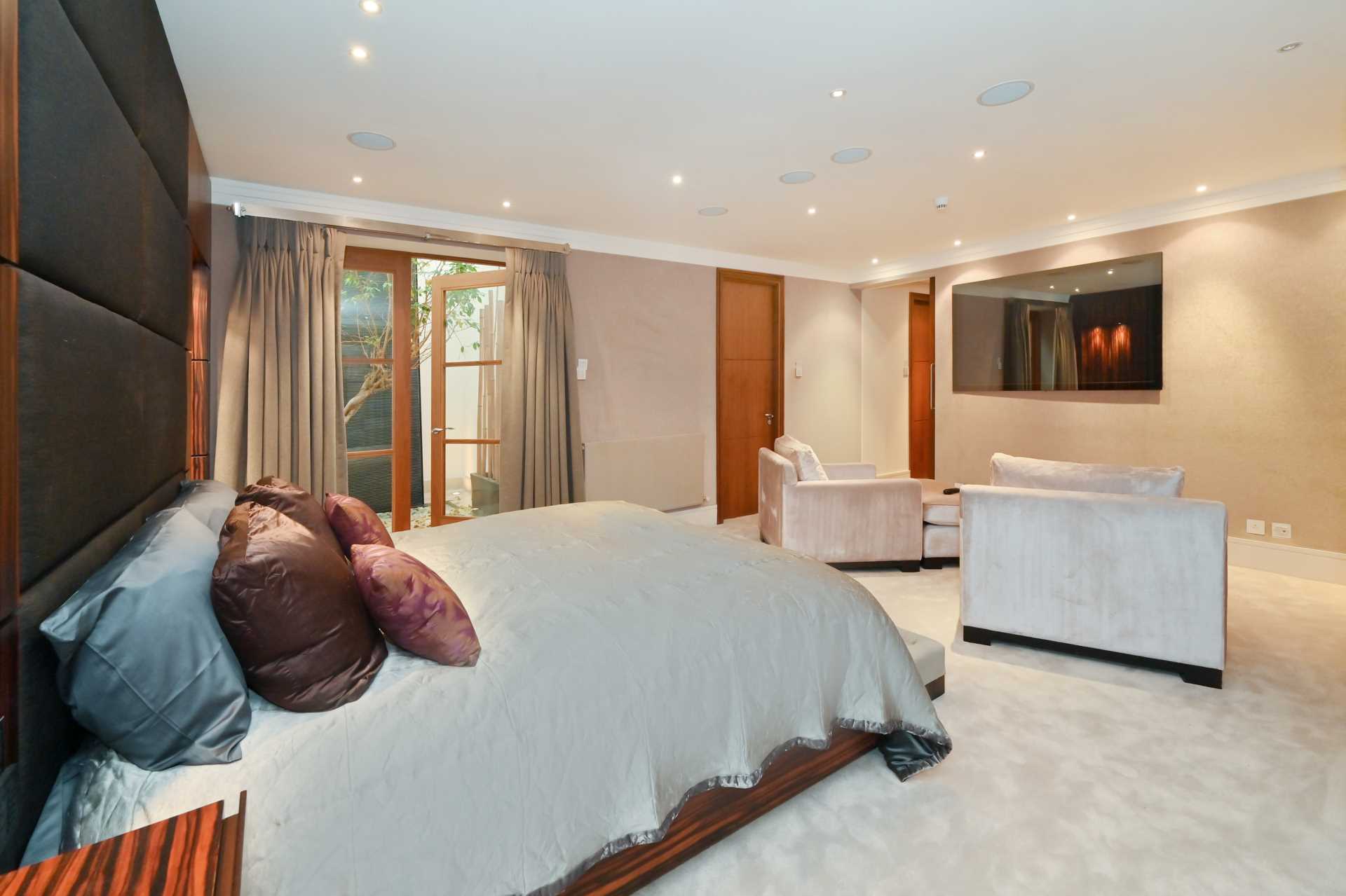 Chesham Street, Belgravia, SW1X, Image 1