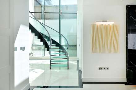 Horizons Court, Hampstead NW3, Image 7