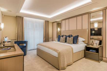 Lancelot Place, London, SW7, Image 12