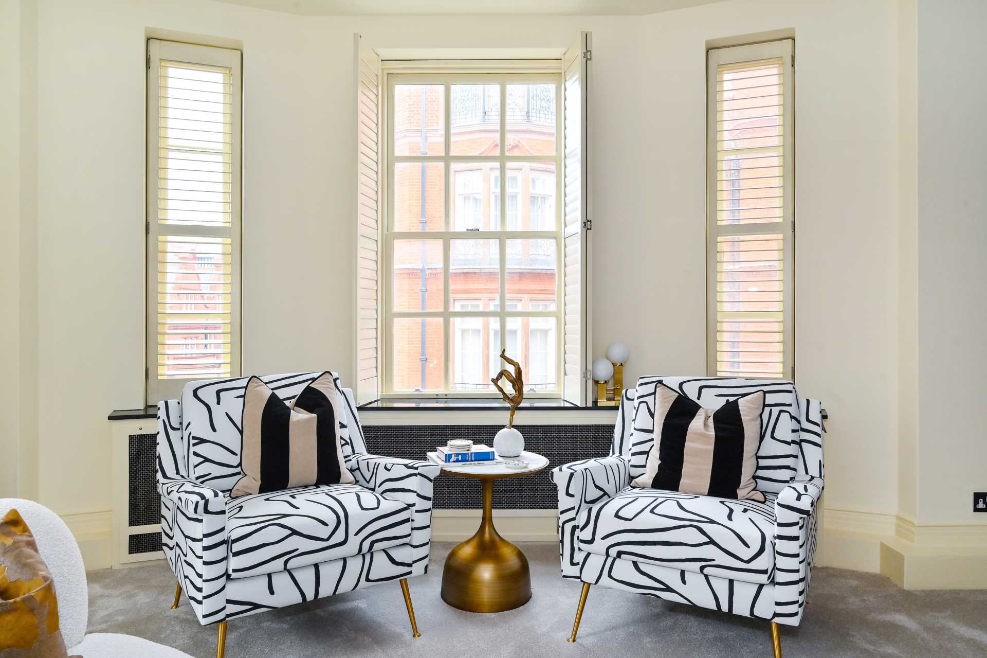 Claridge House, Davies Street, W1, Image 3