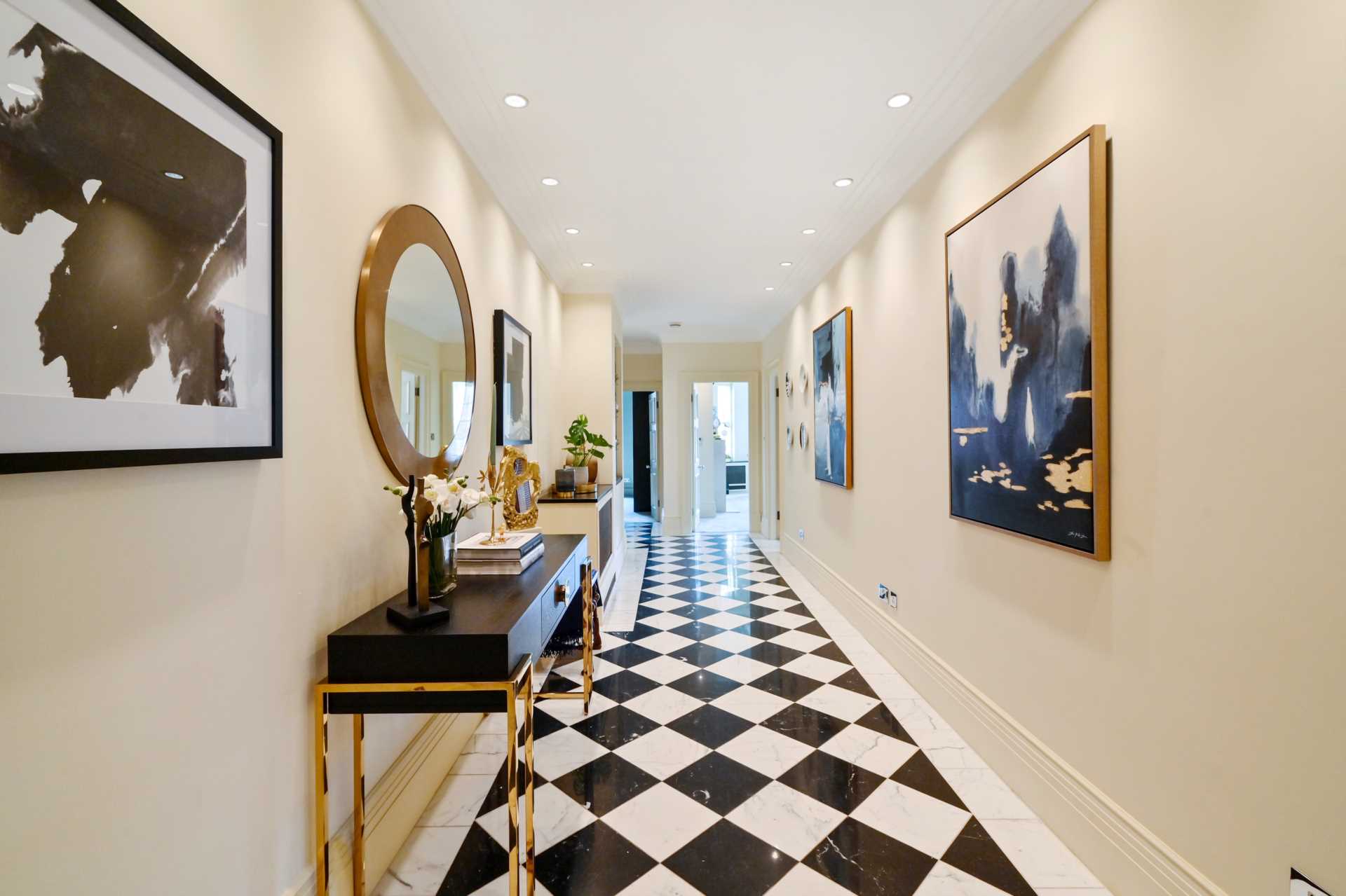 Claridge House, Davies Street, W1, Image 4