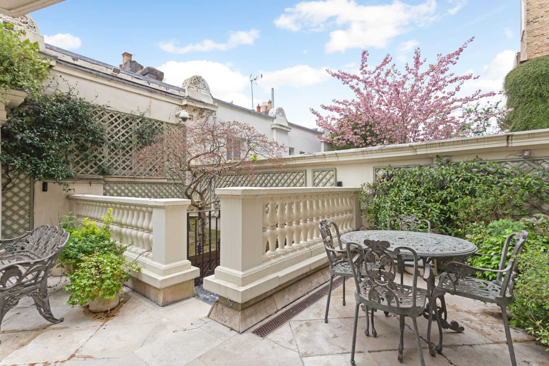 Eaton Square, London, SW1W, Image 6