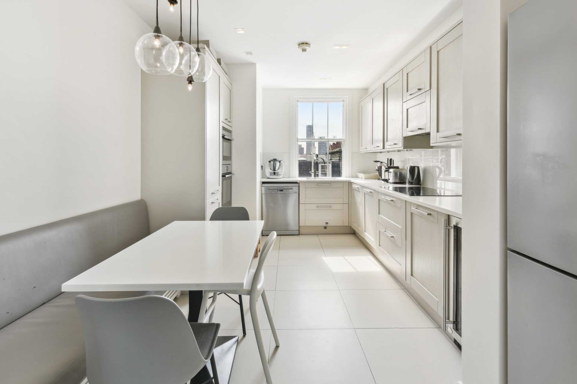 Warwick Square, Pimlico, SW1V, Image 5