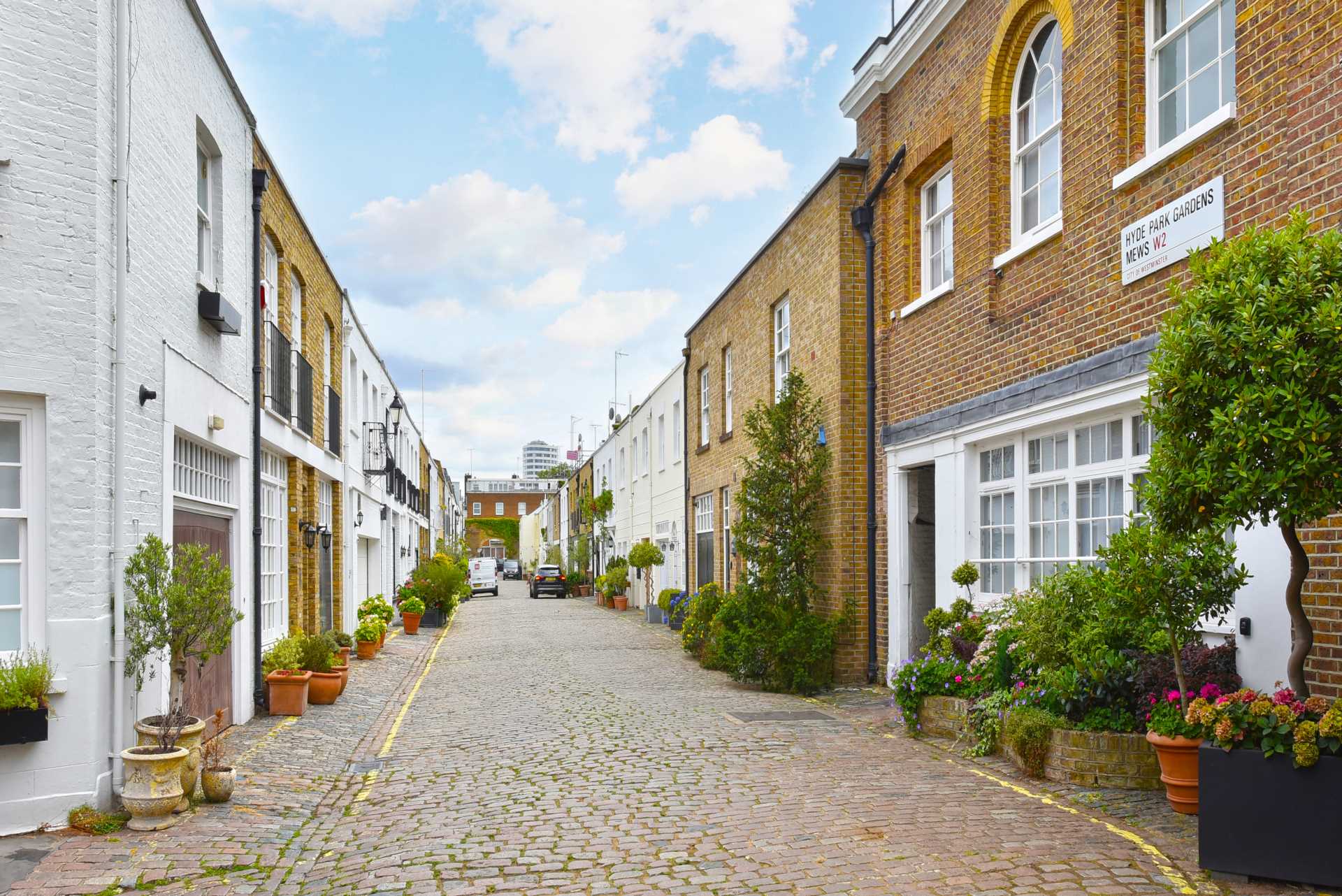 Hyde Park Gardens Mews, Hyde Park Estate, Image 2