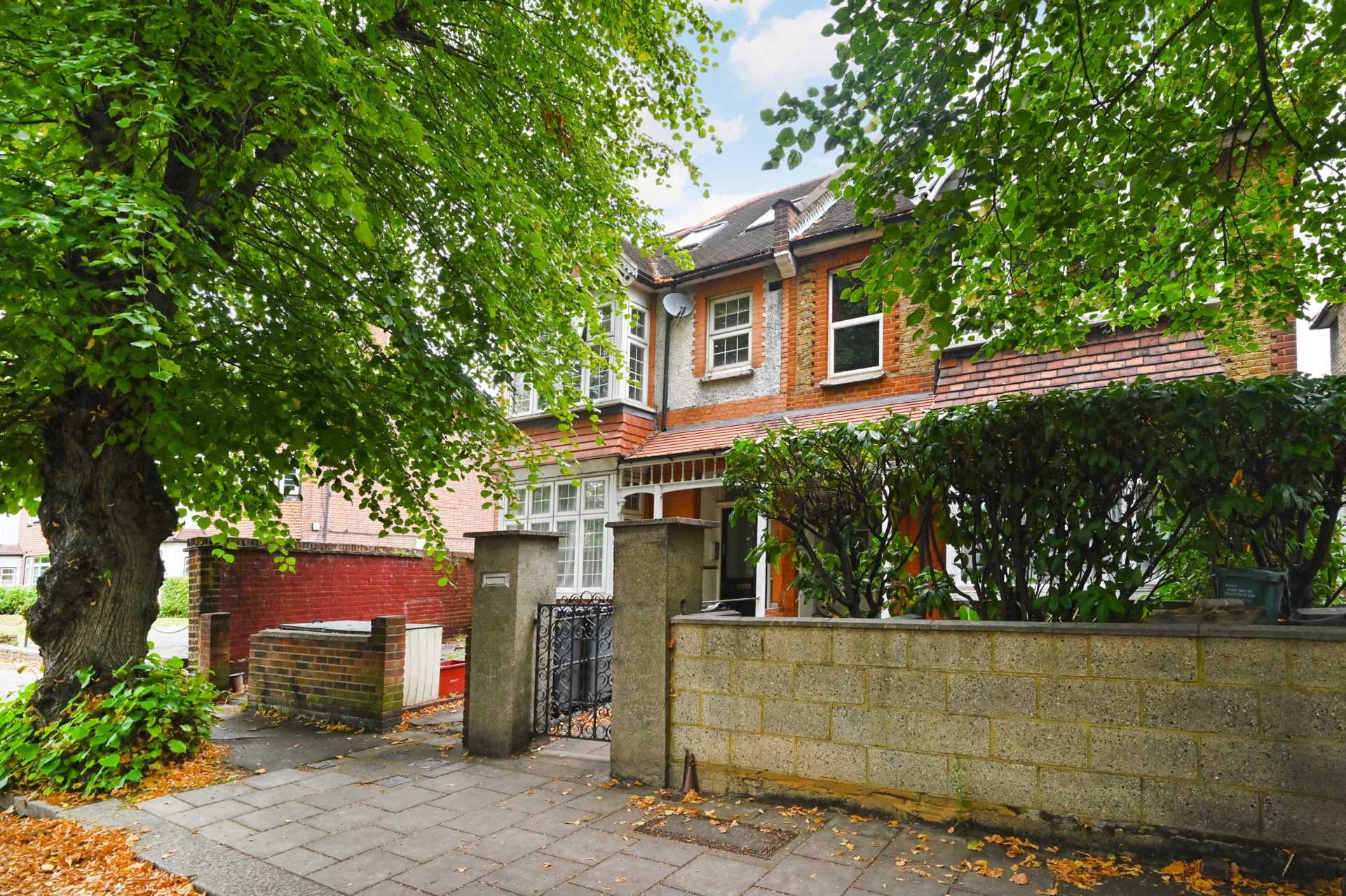 Harvard Road, Chiswick W4, Image 10