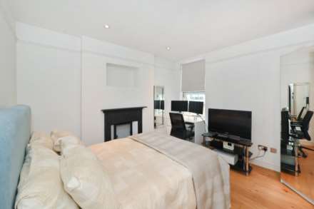 Harvard Road, Chiswick W4, Image 7