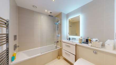 Chiswick High Road, Chiswick W4, Image 8