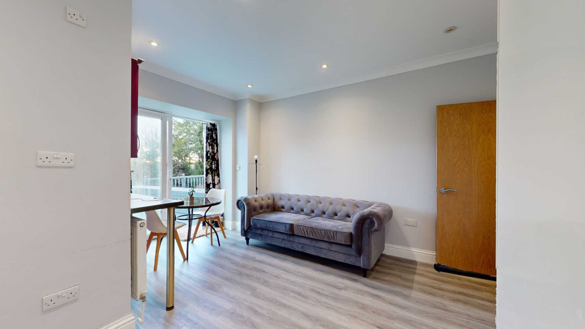 High Street, Bushey, Hertfordshire, Image 10