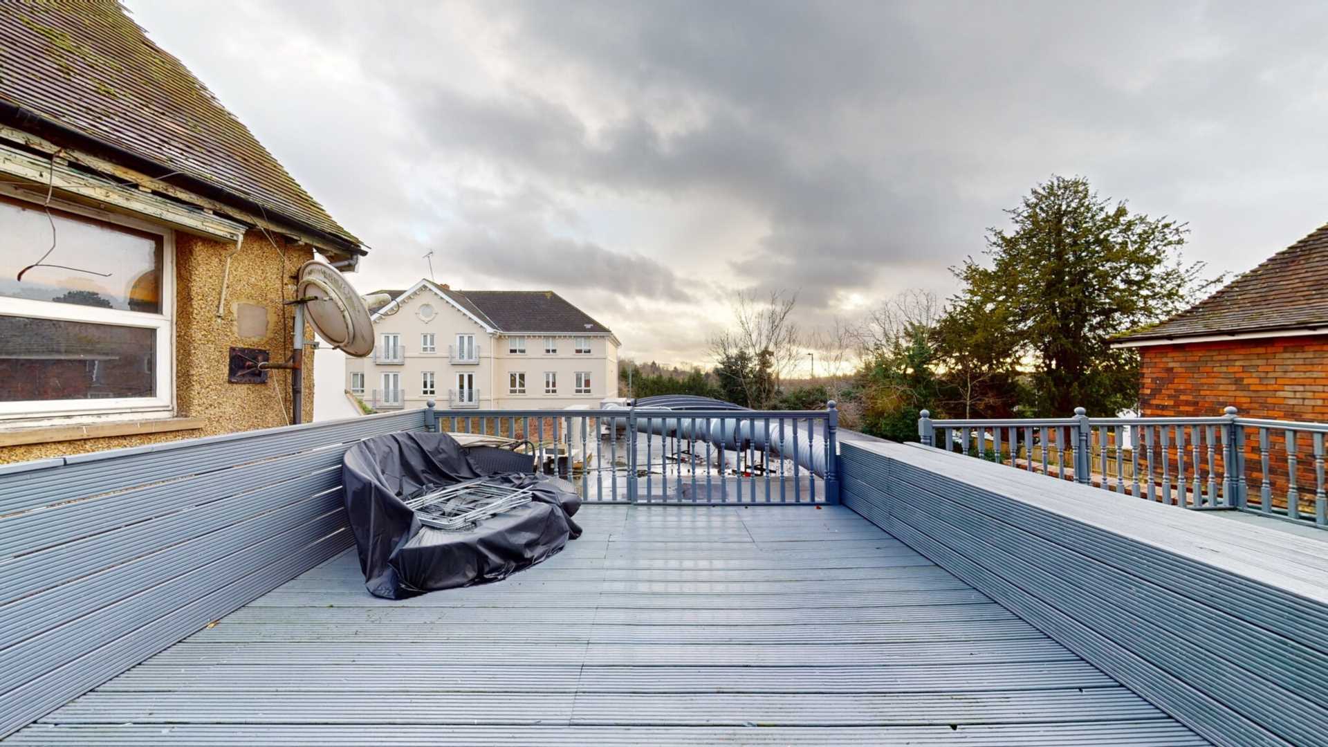 High Street, Bushey, Hertfordshire, Image 11