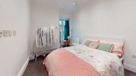 High Street, Bushey, Hertfordshire, Image 7