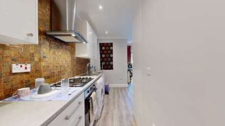 High Street, Bushey, Hertfordshire, Image 9