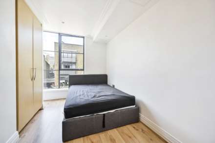 Ferry Lane, Brentford (1parking space possible!), Image 5