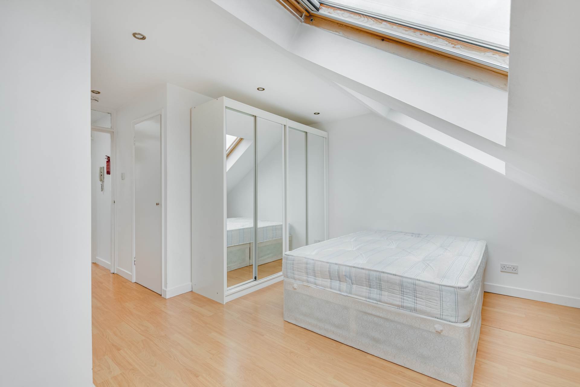 HOWARDS LANE PUTNEY, SW15, London, Image 12