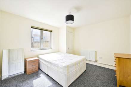 Robinson Road, Colliers Wood, SW17, London, Image 6