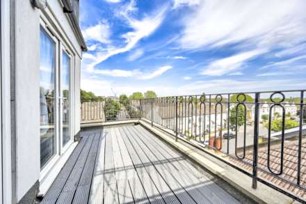 Robinson Road, Colliers Wood, SW17, Image 10