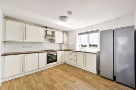 Robinson Road, Colliers Wood, SW17, Image 2