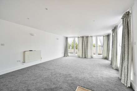 Robinson Road, Colliers Wood, SW17, Image 7