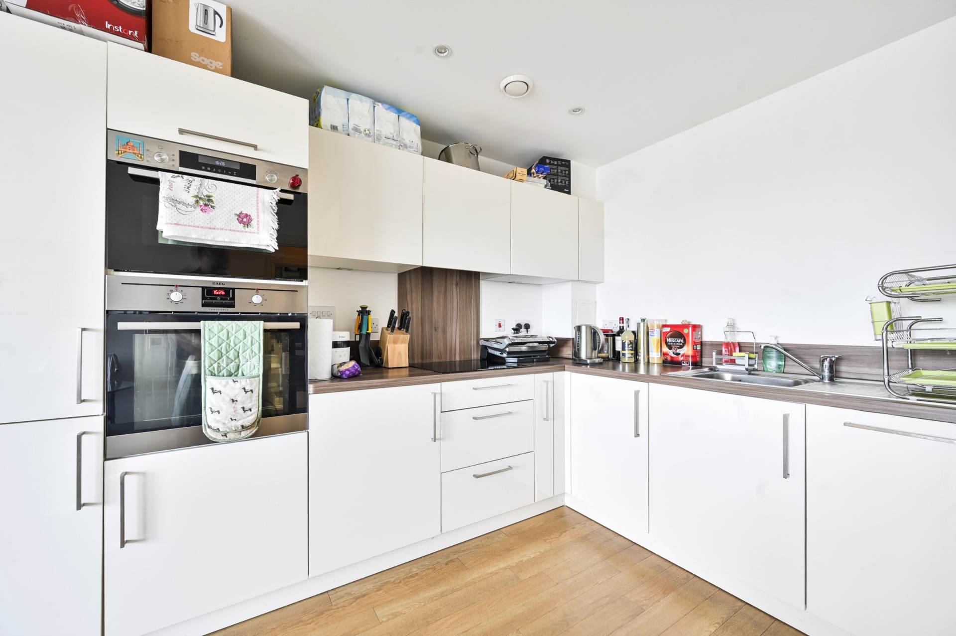 Hannaford Walk, Tower Hamlets, E3, London, Image 3